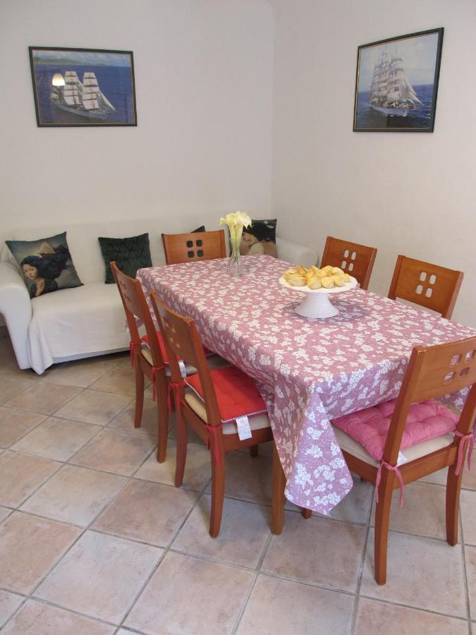 Apartments Anita Veli Losinj Exterior photo
