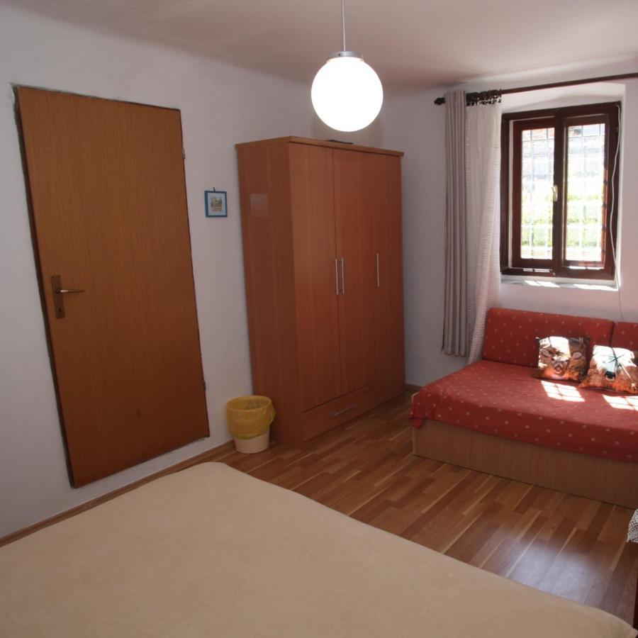 Apartments Anita Veli Losinj Exterior photo