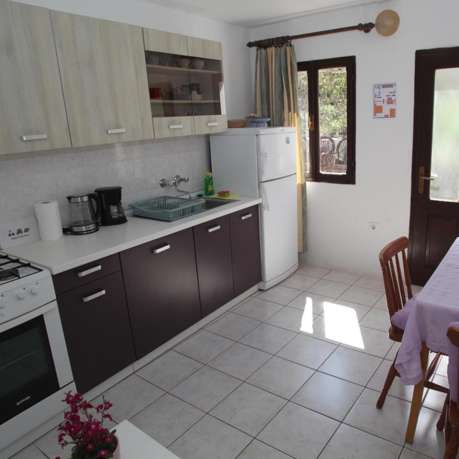 Apartments Anita Veli Losinj Exterior photo