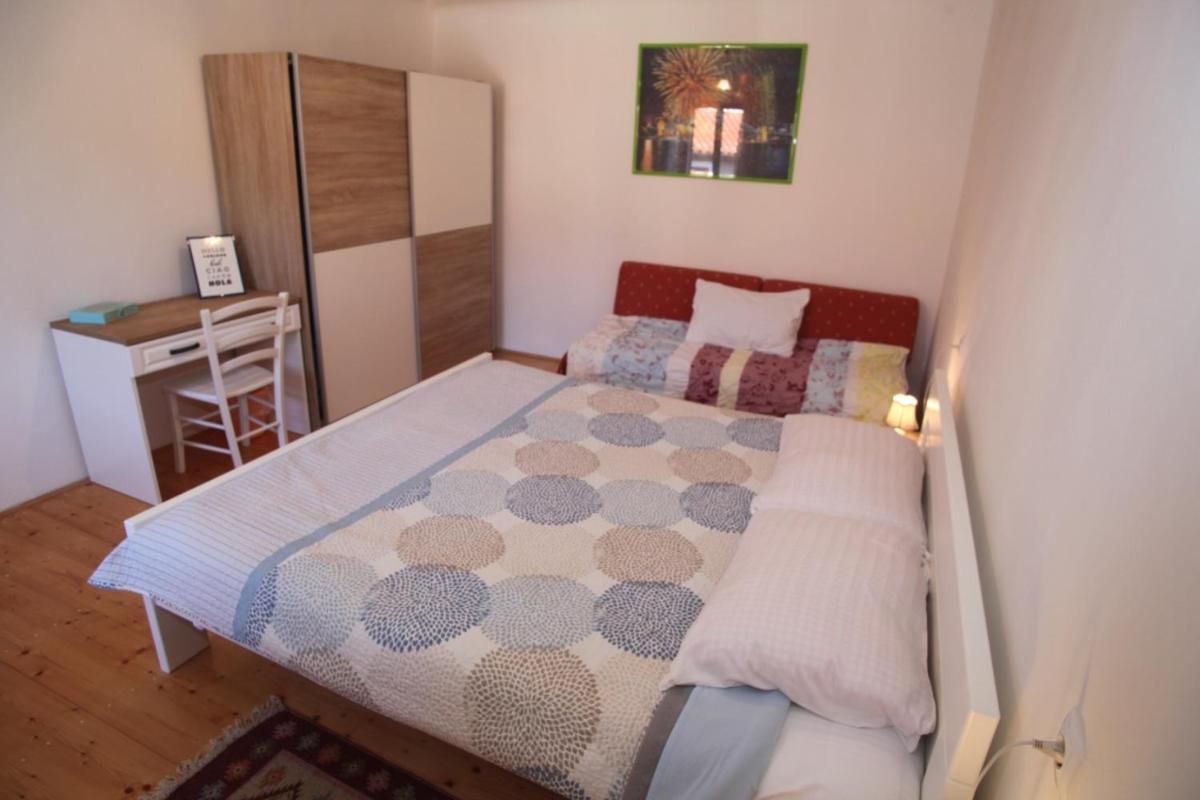 Apartments Anita Veli Losinj Exterior photo