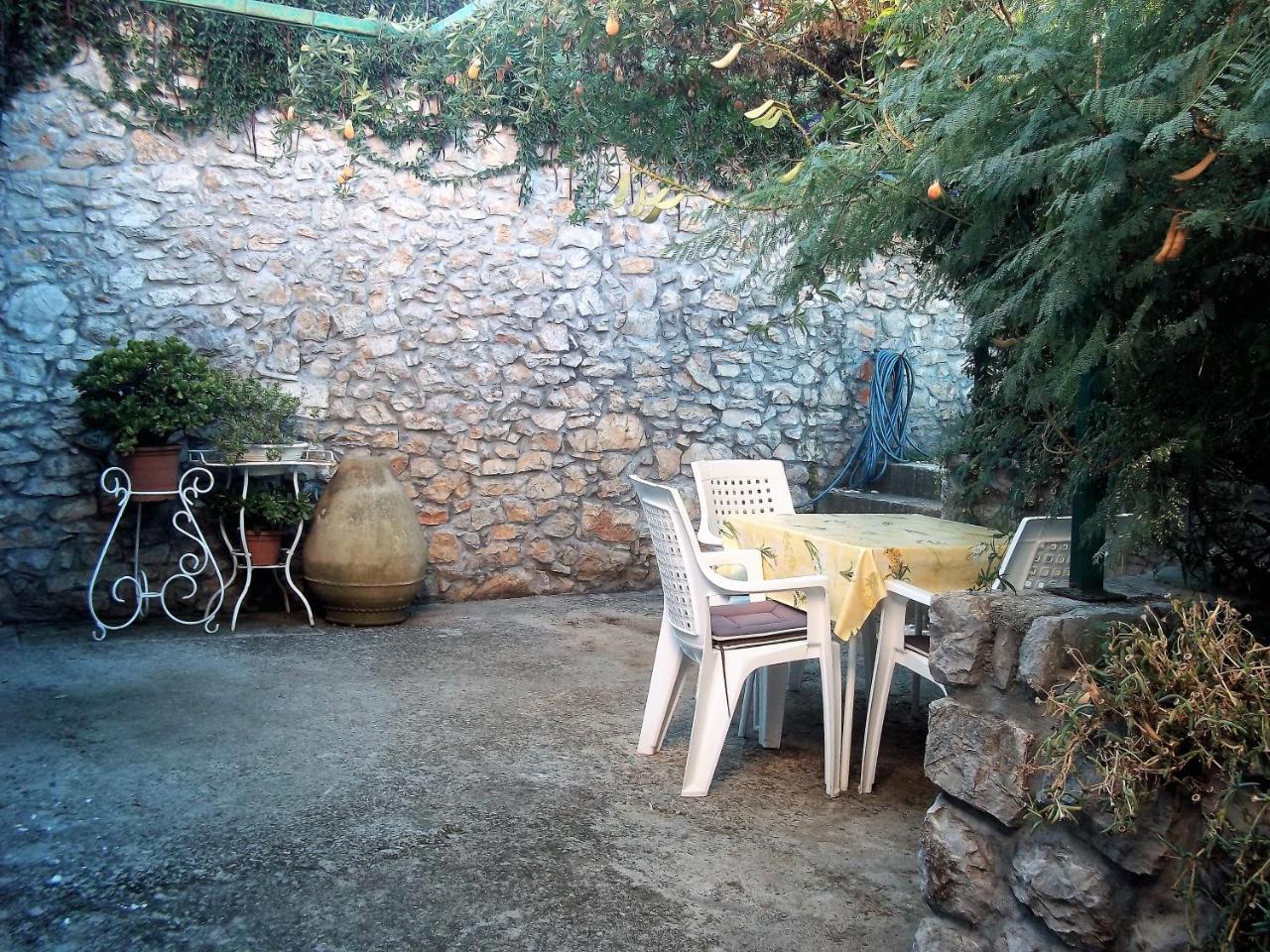 Apartments Anita Veli Losinj Exterior photo
